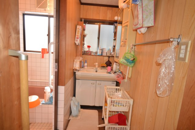 丹波市青垣町大稗の中古一戸建の洗面所