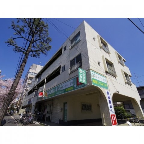 グリーンハイツの外観