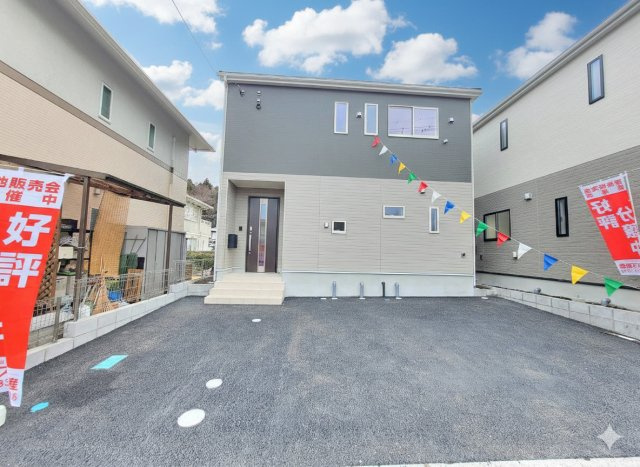 【Cradle garden】宇都宮市中岡本町 第10の外観|〇2号棟【3LDK+WIC+カースペース２台】
広々リビング18帖超え♪水回り集中家事動線で家事ラクプラン。
ぜひ現地にて広さ、日当たり、周辺環境等、ご確認ください。
※2026年2月撮影