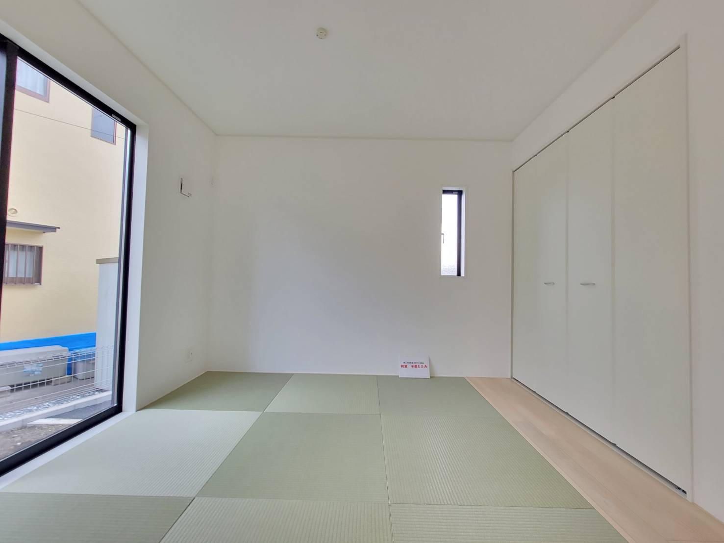 【Cradle garden】宇都宮市中岡本町 第10の和室|〇1号棟　1F和室5.2帖〇
リビングと一体で広く利用でき、座ってくつろげる和の空間です。子供たちのお昼寝や、親御さんや友人のお泊りの際に重宝します。
※2026年2月撮影