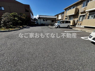 【駐車場】 | ルミエール増田
