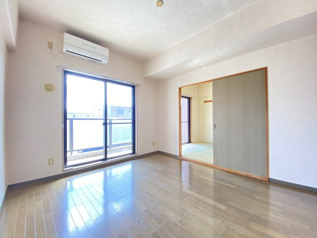 【居間・リビング】