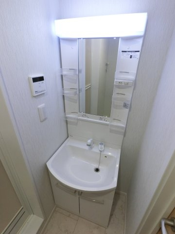 グレースコートXIの独立洗面台|※仕様が異なる場合がございます