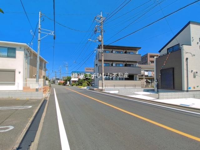 祝成約　八王子市　北野町　新築戸建て　６期の前面道路含む現地写真|～仲介手数料無料☆八王子ひなた不動産～八王子市北野町　新築戸建て