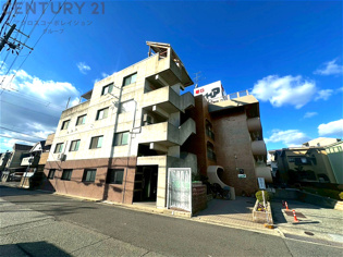 鉄筋コンクリート造3階建て