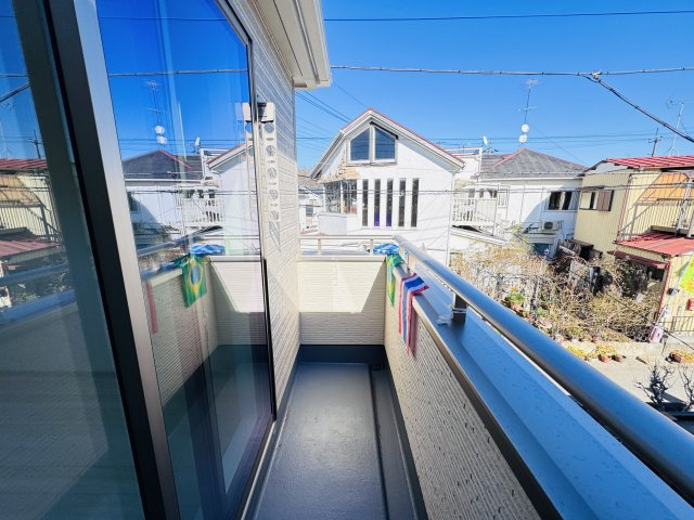 柏市しいの木台４丁目新築戸建【高柳西小学校：6分】のバルコニー|寝室前バルコニー