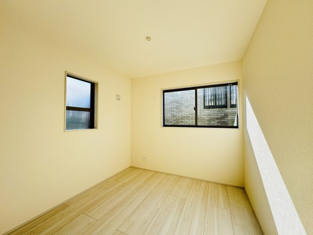 柏市しいの木台４丁目新築戸建【高柳西小学校：6分】の洋室|5.25帖洋室