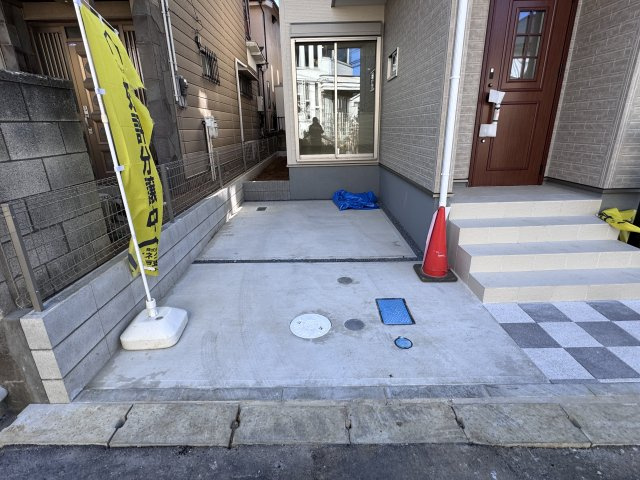 柏市しいの木台４丁目新築戸建【高柳西小学校：6分】の駐車場|駐車スペース完備