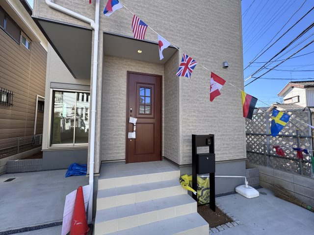 柏市しいの木台４丁目新築戸建【高柳西小学校：6分】のエントランス|エントランス・玄関ポーチ