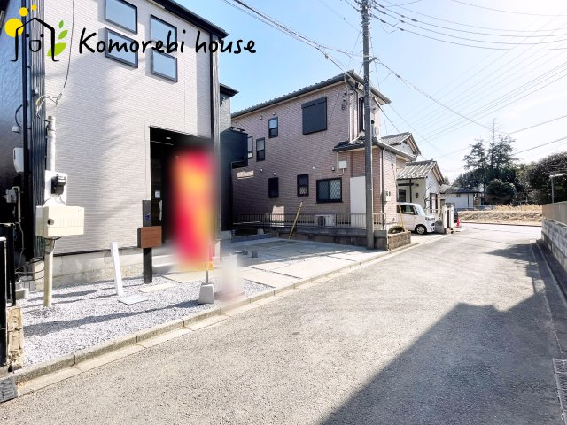 伊奈町小室　10期　新築一戸建て　グラファーレ　01の前面道路含む現地写真|前面道路含む現地写真です