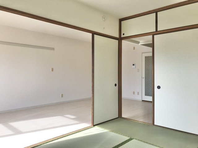 スクエア西部の和室