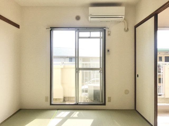 スクエア西部の和室