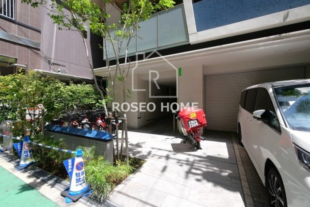 ハイデンス梅ヶ枝のエントランス