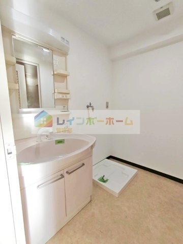 コープ野村志木の洗面所