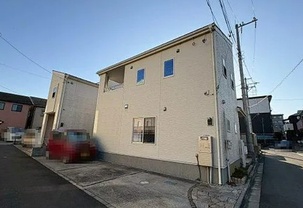 【中古】川越市笠幡中古住宅の外観|駐車スペース２台停められます！