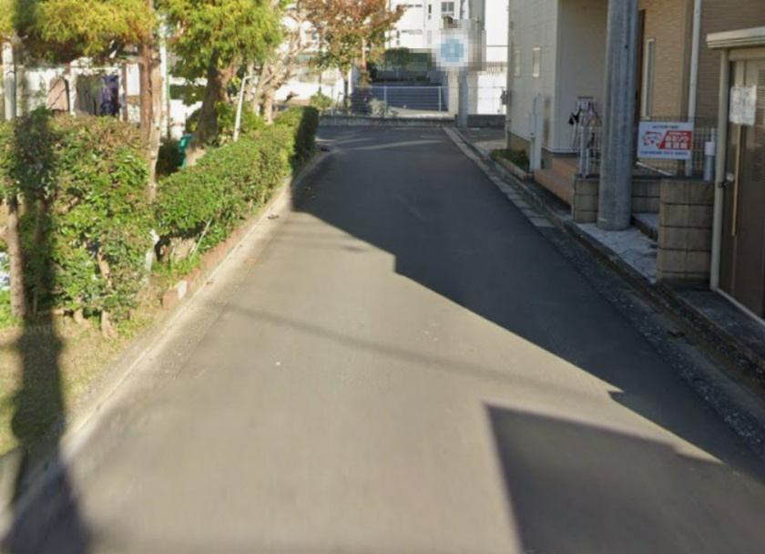 【中古】川越市笠幡中古住宅の前面道路含む現地写真