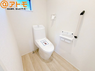 【トイレ】 | 焼津市下小田中町第1期　新築戸建　7号棟 | 年代を問わず使いやすい洗浄機能付きのトイレ♪肌への負担をも減らせるのでお子様の敏感なお肌も安心！