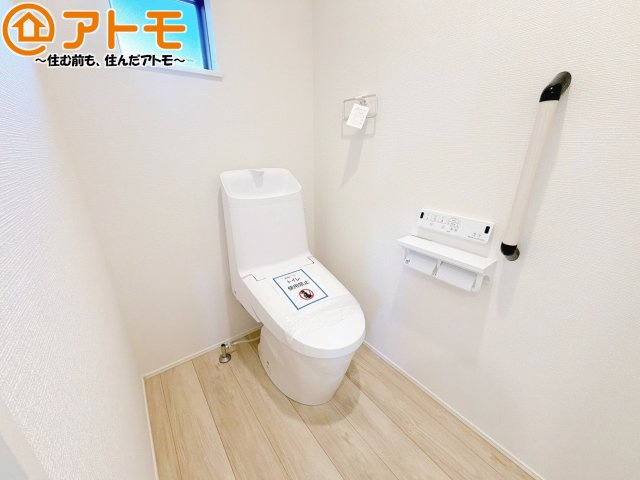 【トイレ】 | 焼津市下小田中町第1期　新築戸建　7号棟 | 年代を問わず使いやすい洗浄機能付きのトイレ♪肌への負担をも減らせるのでお子様の敏感なお肌も安心！