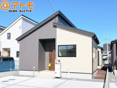 【外観】 | 焼津市下小田中町第1期　新築戸建　7号棟 | 飽きの来ないシンプルな外観は、長く住むためのポイントのひとつです♪