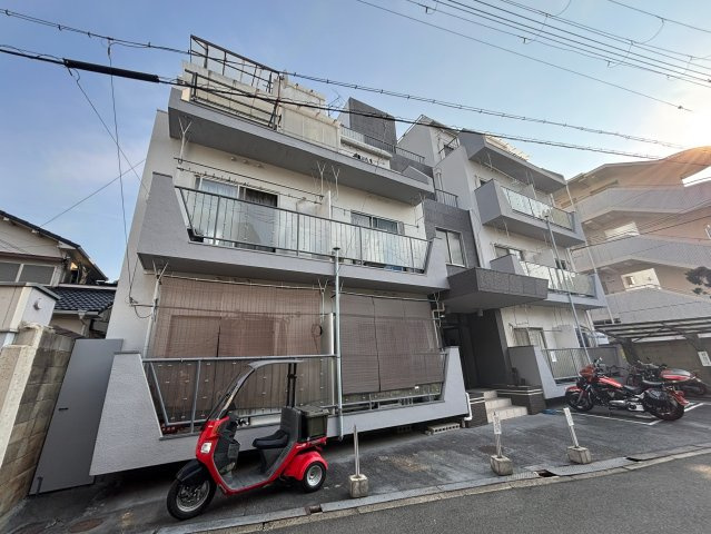 ニュー豊里の外観