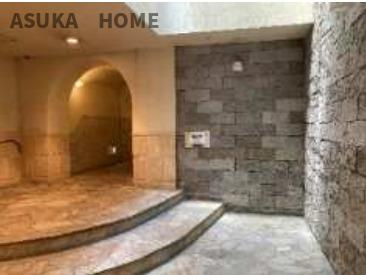 グランシティ横濱保土ヶ谷のロビー|高級感のあるロビーエントランスになります。