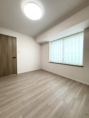 パルク宮の沢イーストの洋室