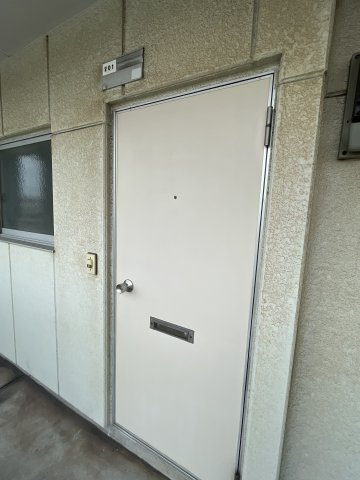 グリーンハイツの玄関