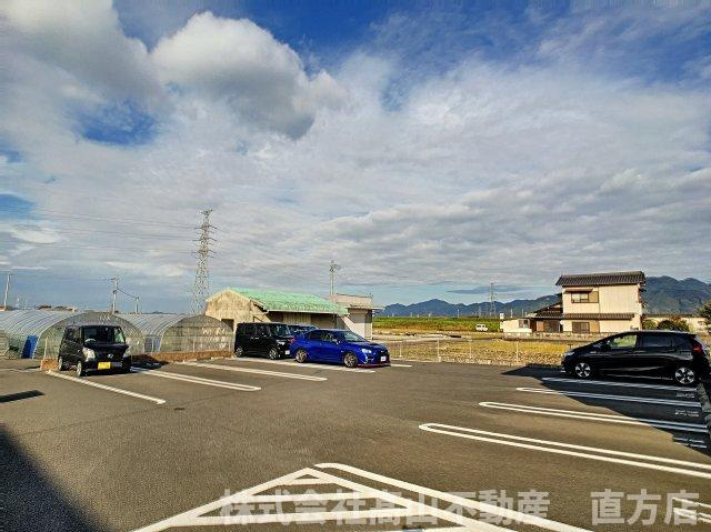 アステリア感田Ⅰの駐車場