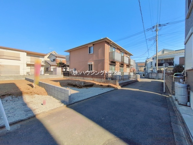 【仲介手数料無料】GRAFARE所沢市緑町６期　全２棟　の前面道路含む現地写真