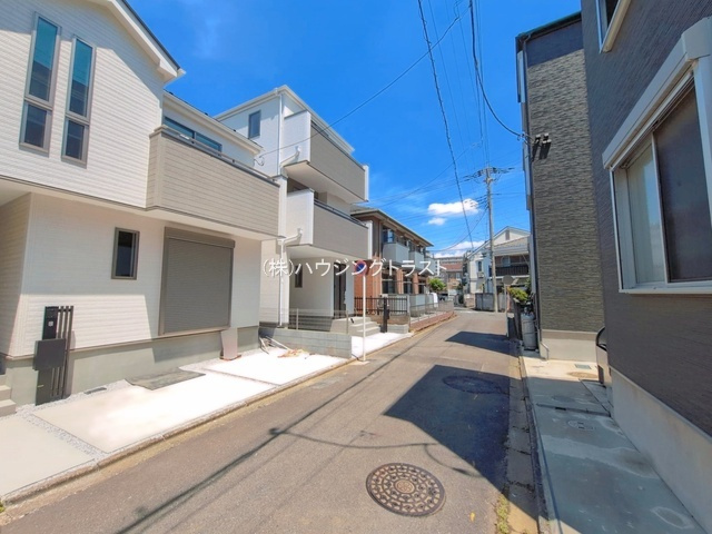 【仲介手数料無料】GRAFARE所沢市緑町６期・新築全２棟　の前面道路含む現地写真