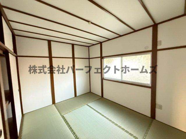 香里園山之手町テラスハウス　賃貸の和室|趣のある和室です