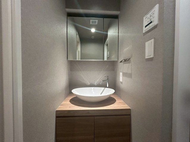 【独立洗面台】