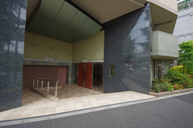 【エントランス】