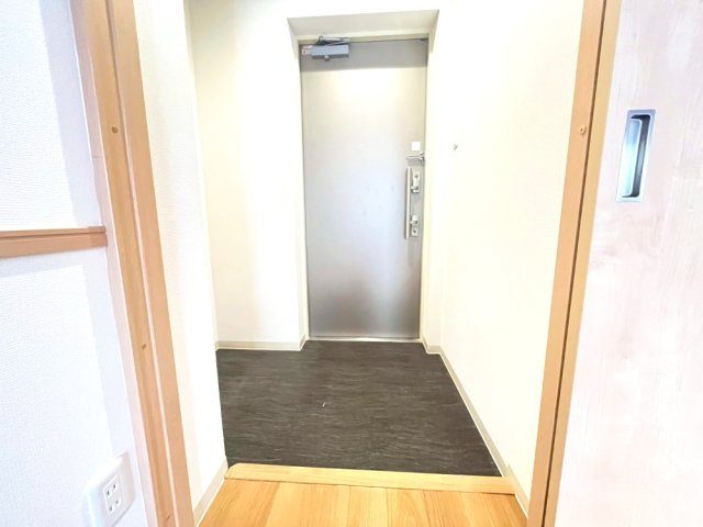 高丸陸フィールドアパートメントの玄関|シンプルで使いやすい玄関です