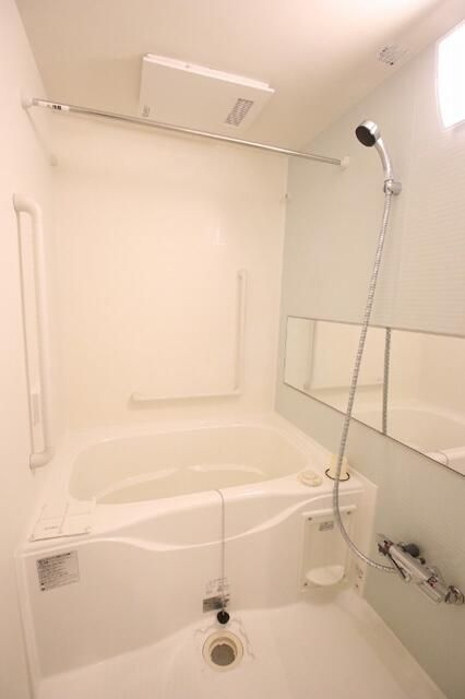 ピッコロ白山の浴室