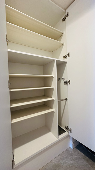 【玄関】 | ファステート大正駅前トロフィ