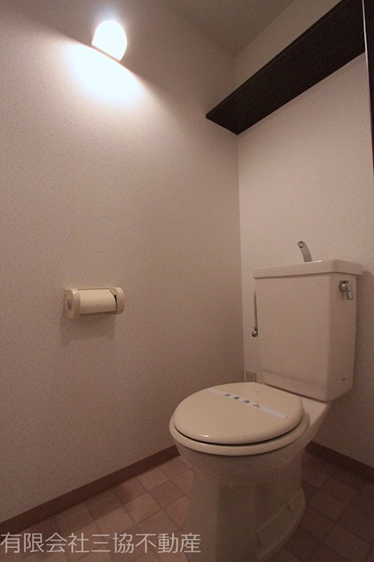 メゾンプチボア|バス・トイレ別タイプ　※別部屋同室間取り写真につき若干相違有