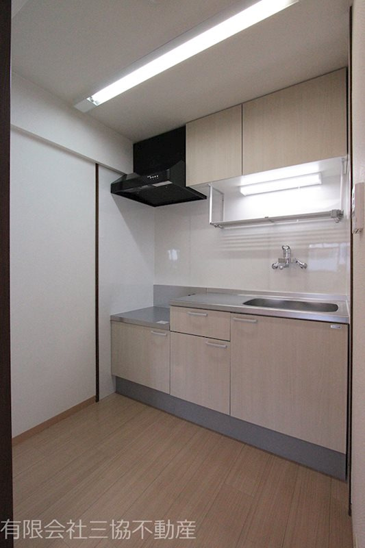 メゾンプチボアのキッチン|ガスコンロ設置タイプ　※別部屋写真につき若干相違有