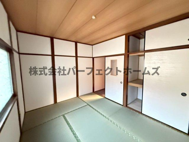 香里園山之手町テラスハウス　賃貸の和室|趣のある和室です