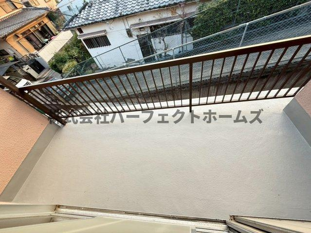 香里園山之手町テラスハウス　賃貸のバルコニー|暖かな日差しのふりそそぐバルコニー