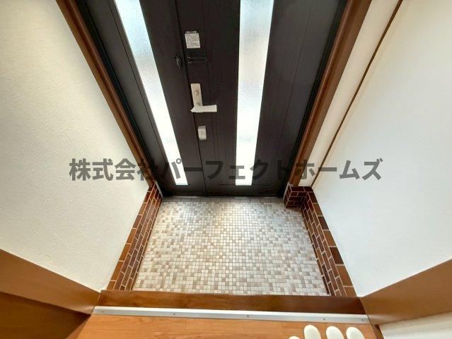 香里園山之手町テラスハウス　賃貸の玄関|落ち着いた玄関です
