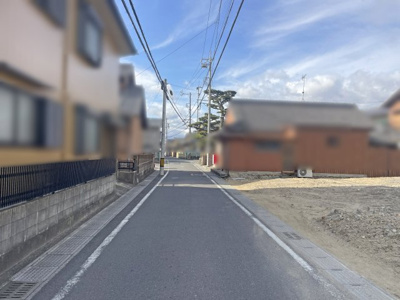 【前面道路含む現地写真】 | 津市河芸町中別保 | 前面道路