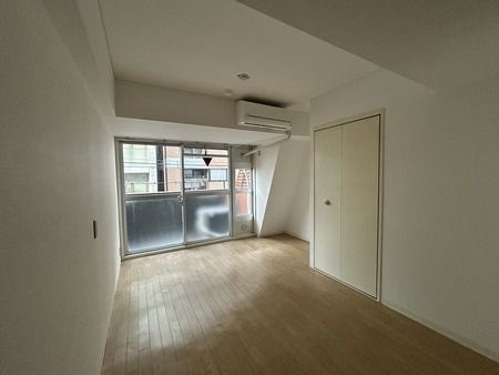 朝日プラザ西道頓堀の洋室
