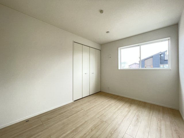 クレイドルガーデン八戸市売市第4　４号の洋室