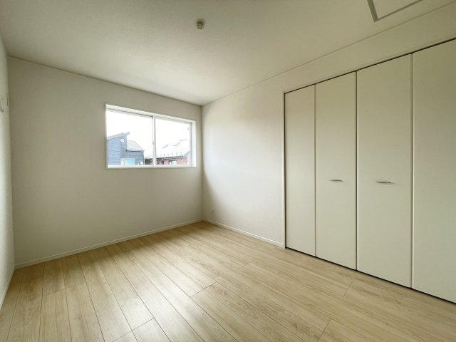 クレイドルガーデン八戸市売市第4　４号の洋室