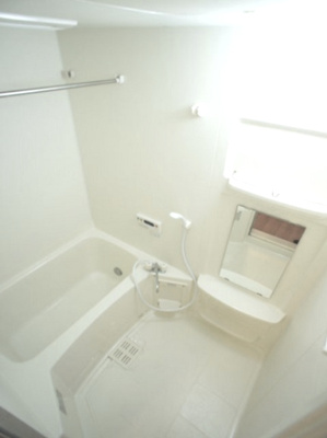 【浴室】 | シルフィード | 浴室換気乾燥機と追い焚き機能付が付いています♪