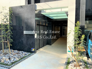 【エントランス】 | 落ち着いたエントランスがお出迎え♪