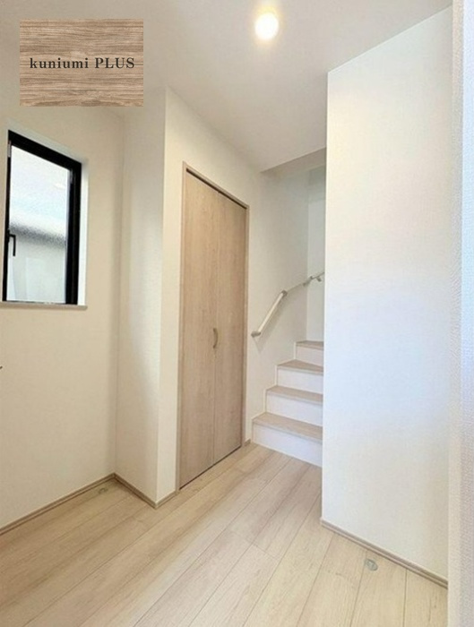 枚方市香里ケ丘12丁目の玄関