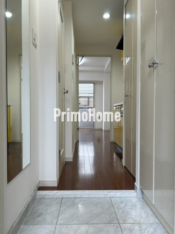 メインステージ日本橋馬喰町の玄関