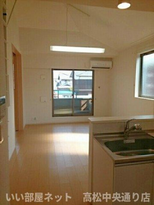 【居間・リビング】 | サンハイム今津Ｂ